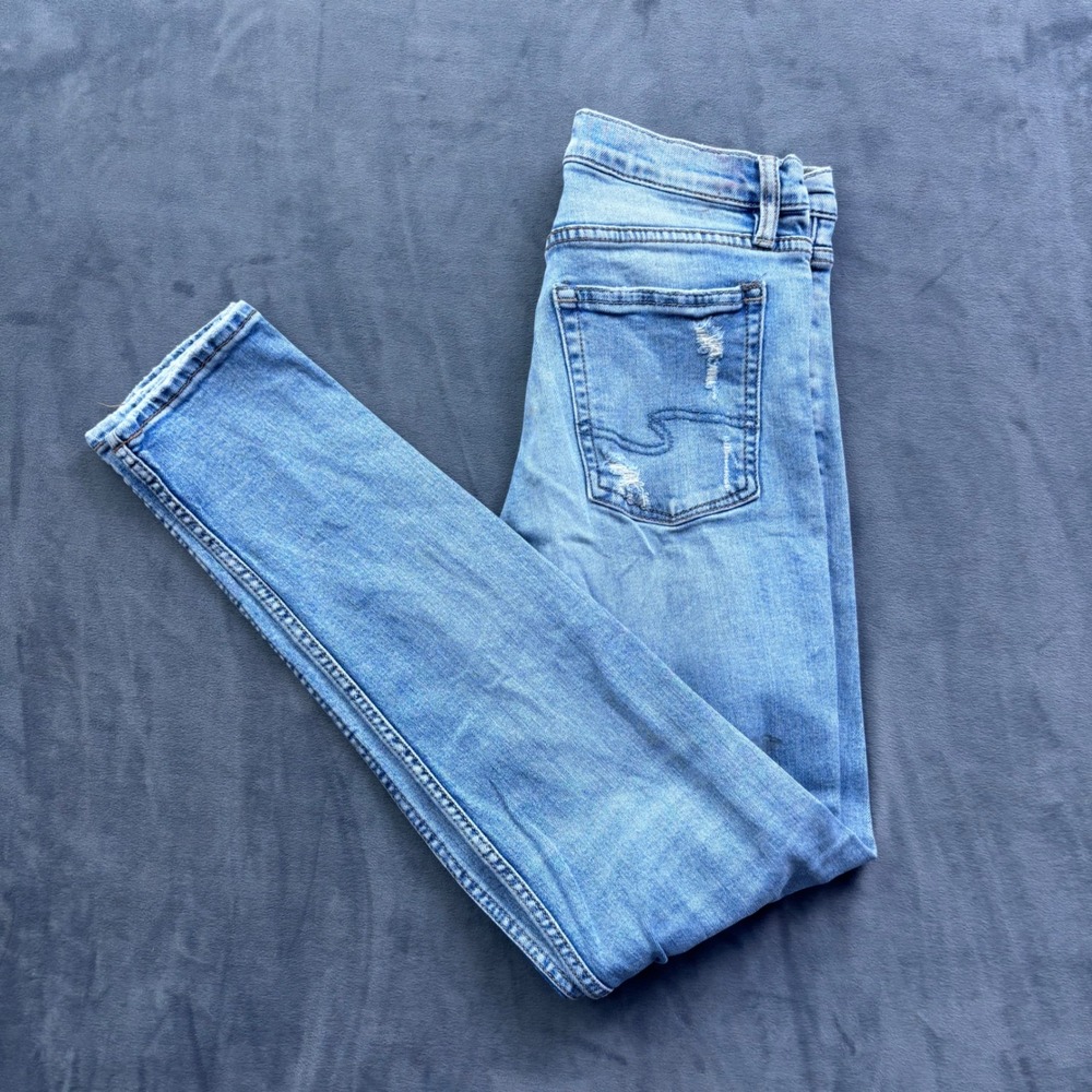 Silver Jeans Co The Mom Jean Light Wash Distressed High Rise W26 L27